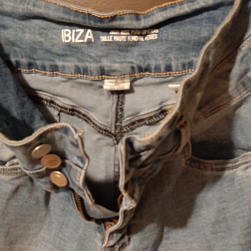 Jeans - Picture 2 of 2
